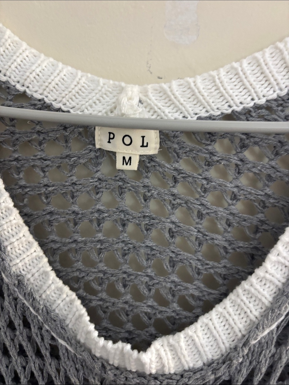 POL Grey and White Open-Knit Cropped Tunic with Black Floral Detail - Picture 2 of 3